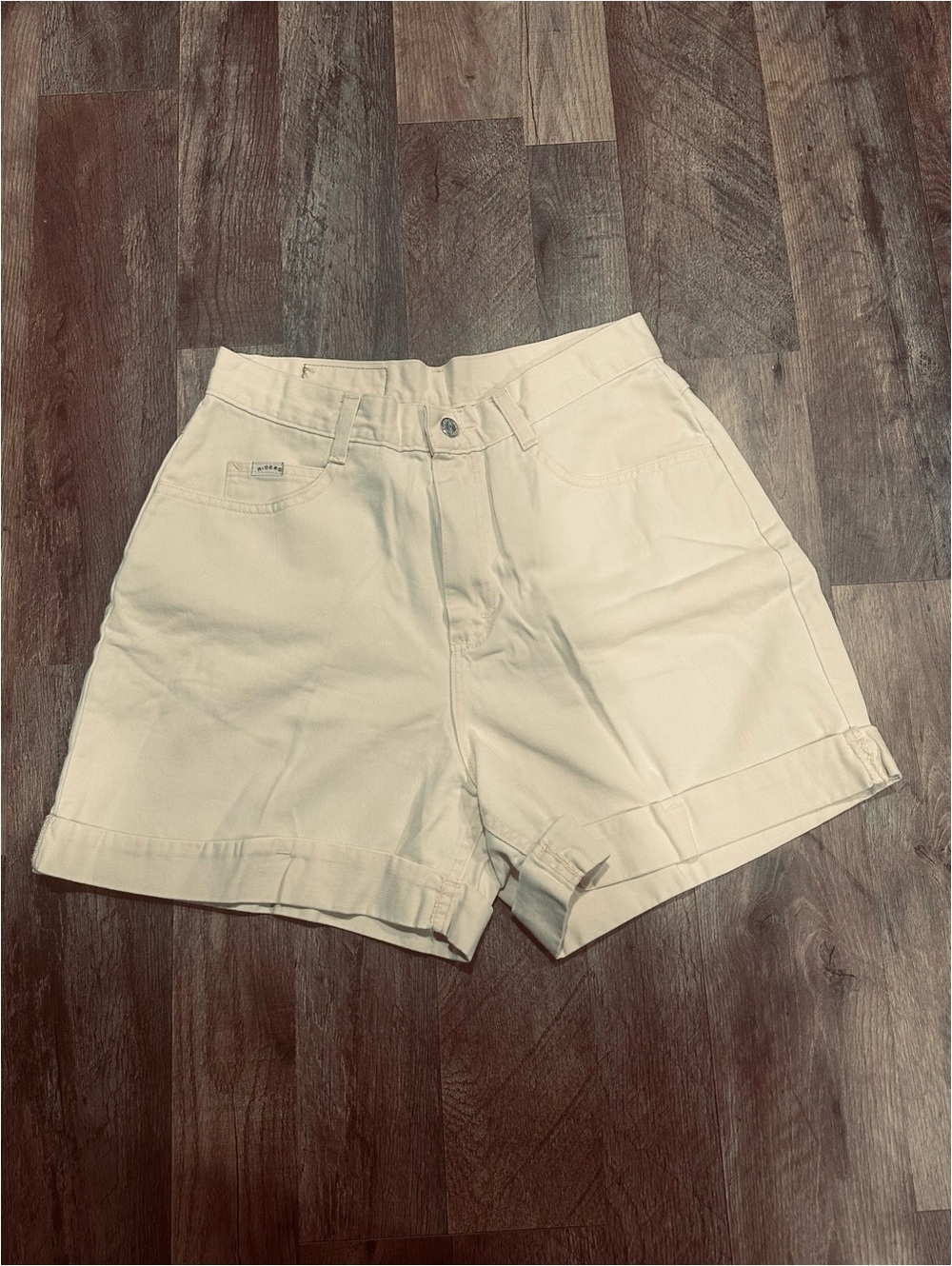 Women’s Classic High-Rise pastel yellow Shorts